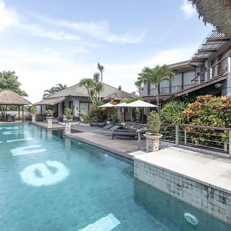 Villa Hening Jimbaran Buitenkant foto
