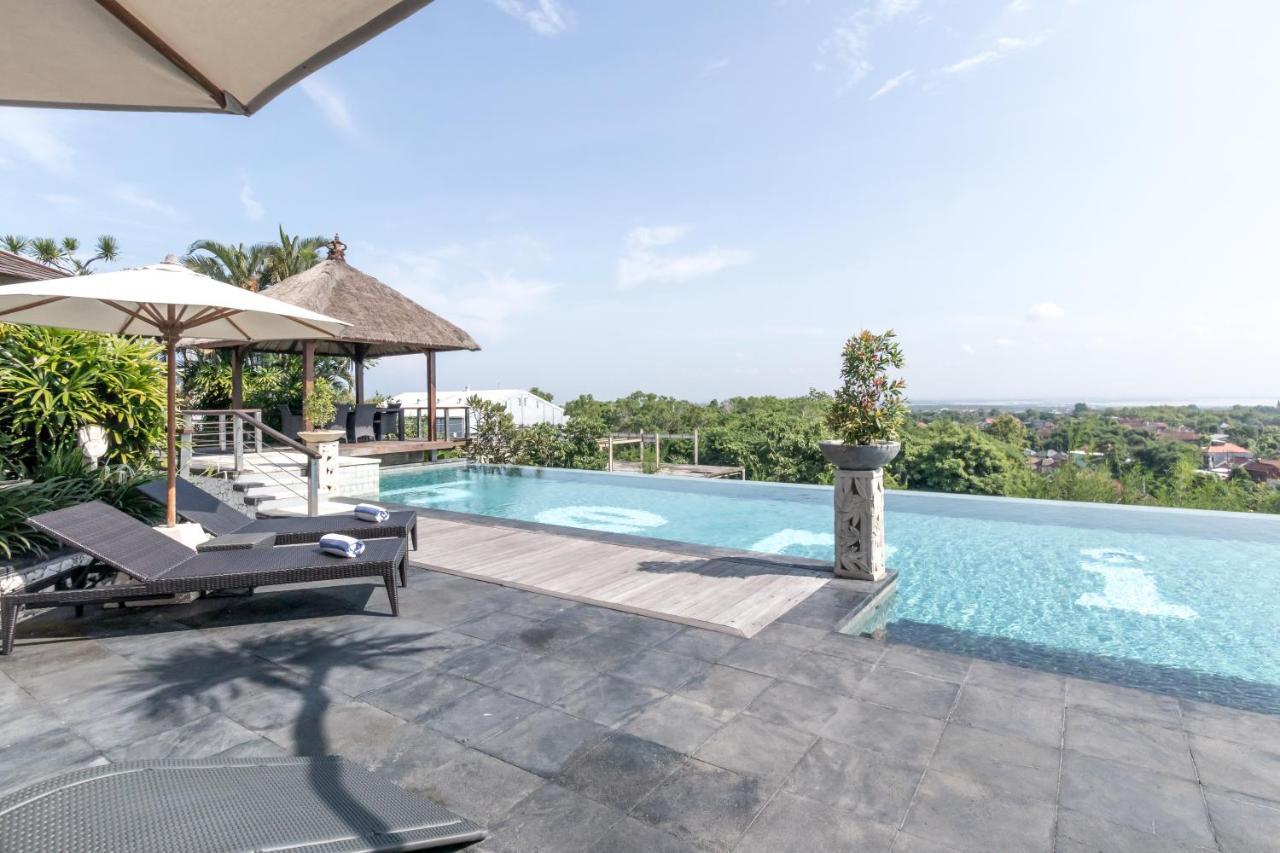 Villa Hening Jimbaran Buitenkant foto